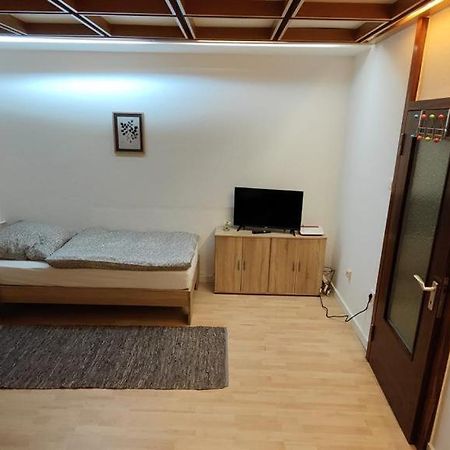 Ferienwohnung-Monteurwohnung Berta, 3 Personen In Kleve, Zentrale Lage Клеве Екстериор снимка